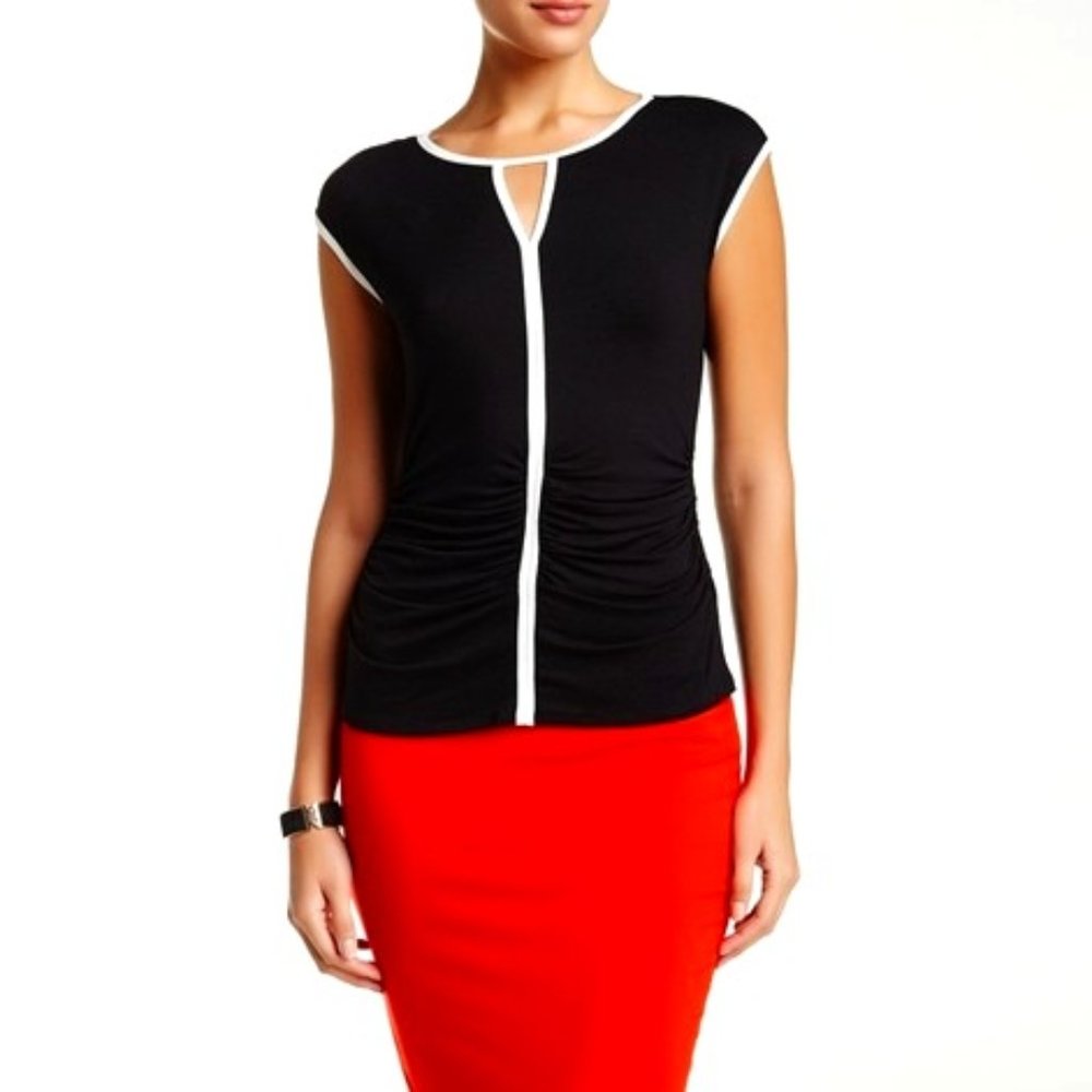 Vince Camuto NWT Keyhole Short Sleeve Top Black Women's Small Party Fitted